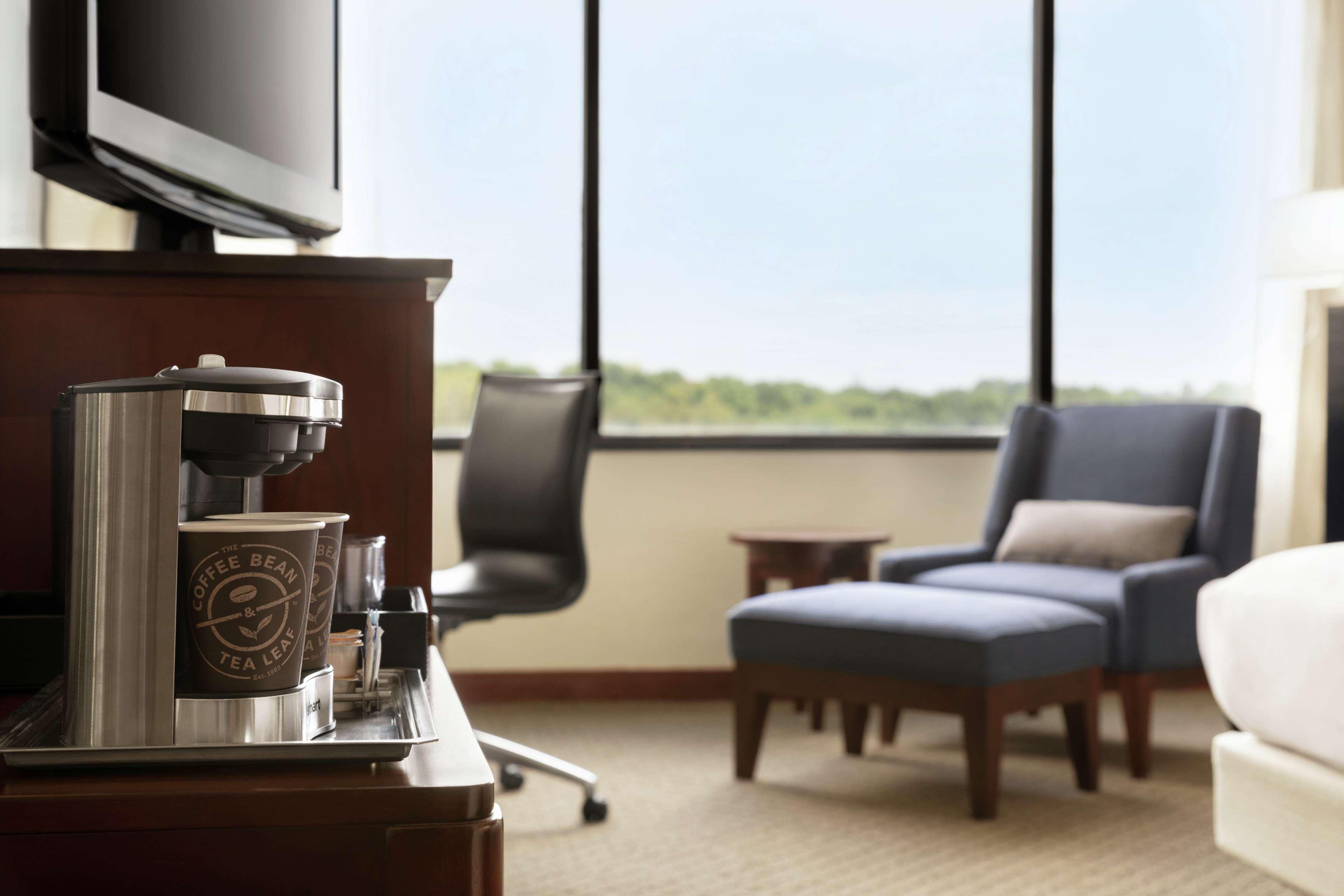 Hotel Doubletree By Hilton South Charlotte Tyvola Exteriér fotografie