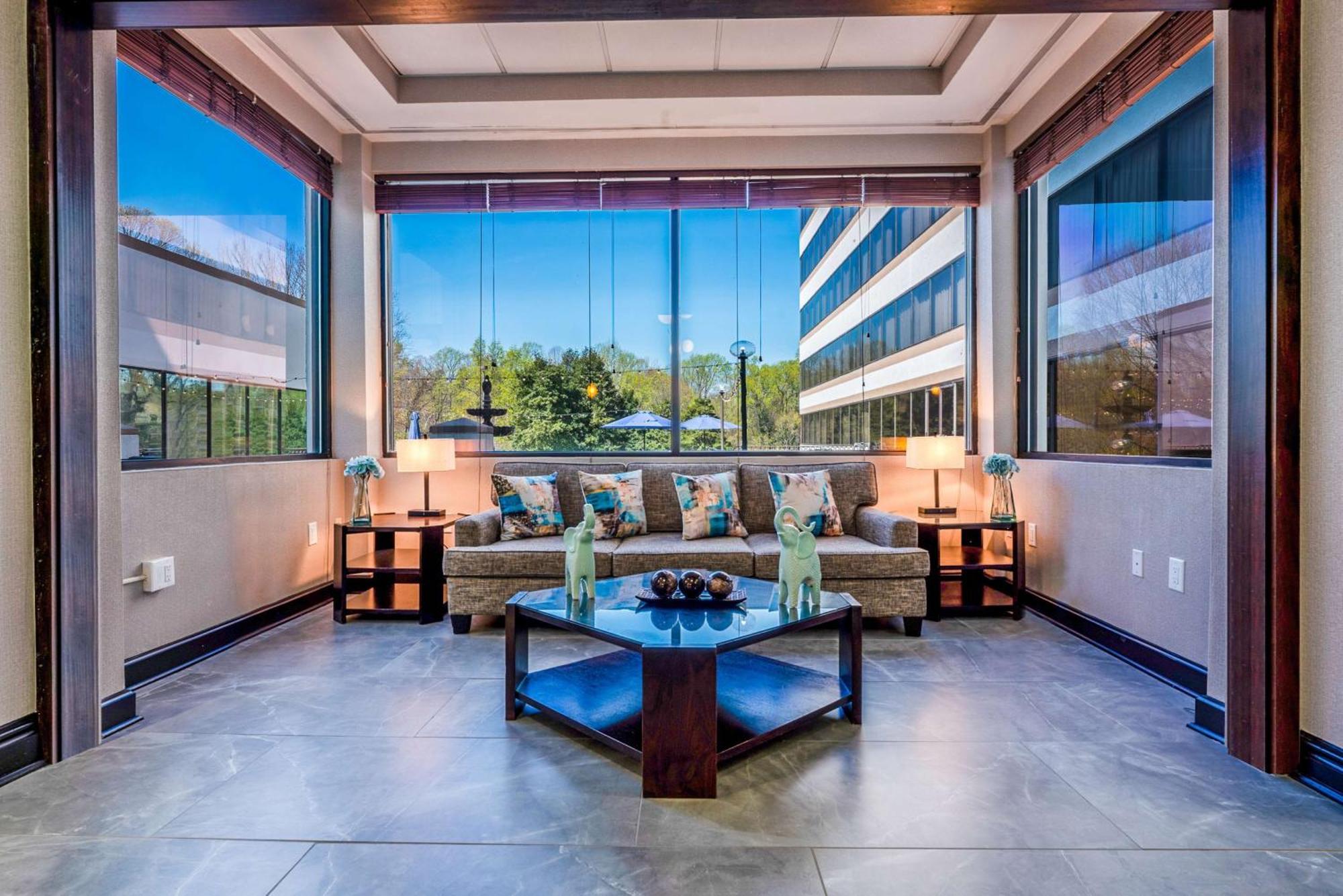 Hotel Doubletree By Hilton South Charlotte Tyvola Exteriér fotografie